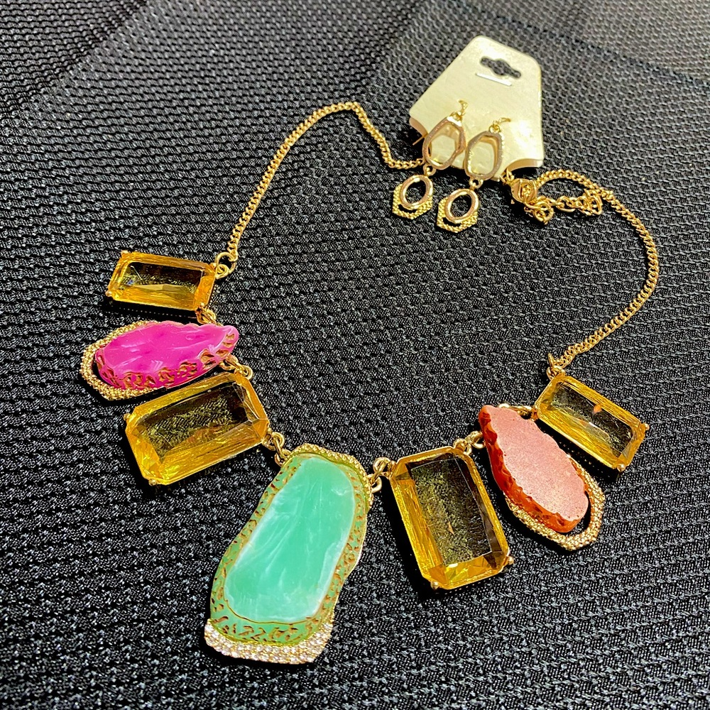 Gold Faux Stone Necklace Set